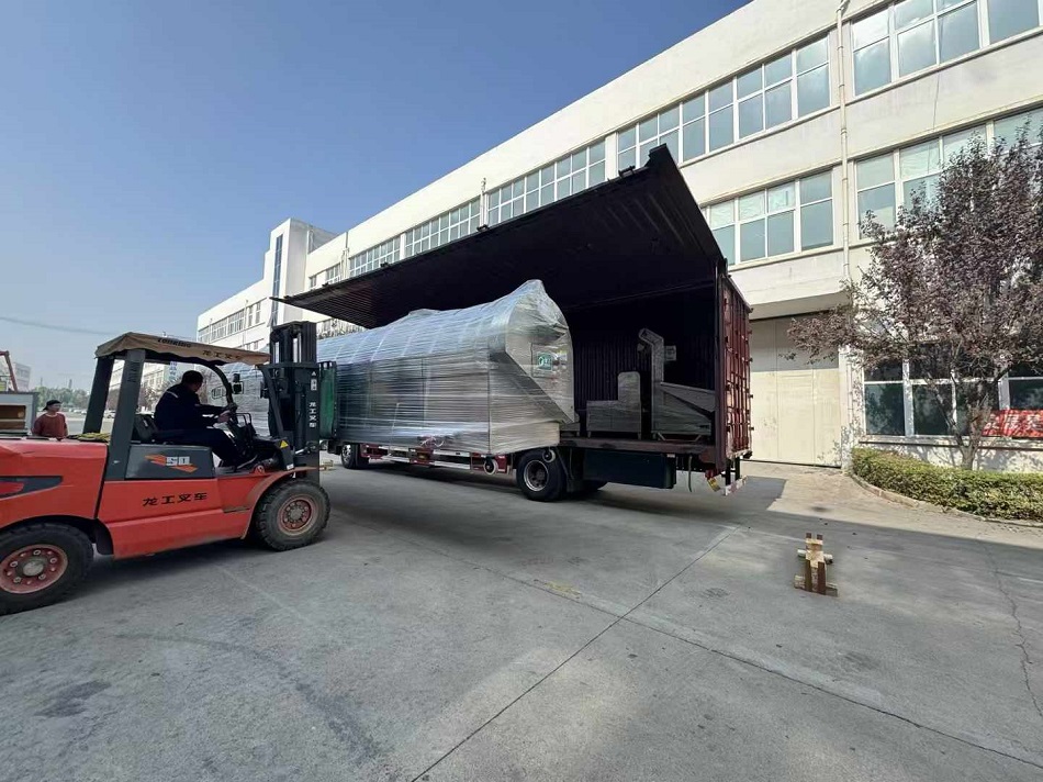 重慶客戶訂購的八米電磁流水線炒貨設備裝車發(fā)貨 重慶客戶訂購的八米電磁流水線炒貨設備裝車發(fā)貨